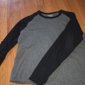 Long sleeve baseball shirt